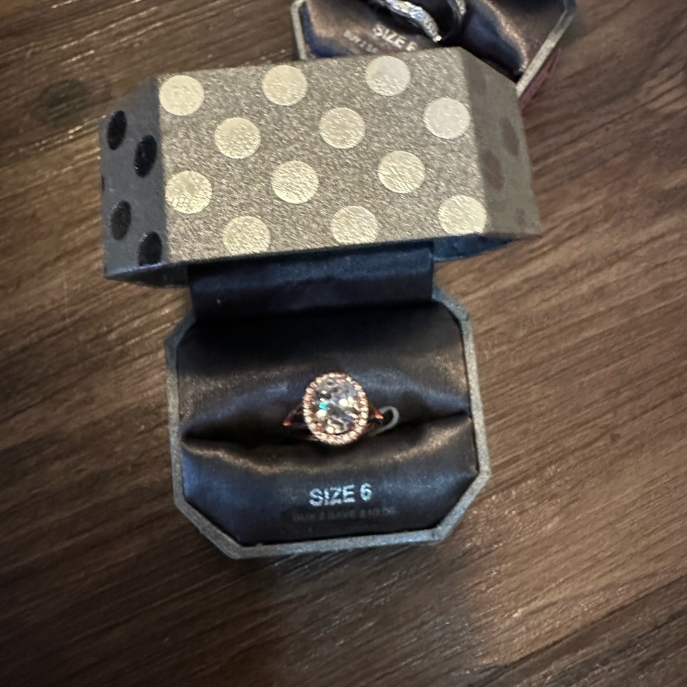 Dillards cubic cyan diamond ring rose gold NWT ring size 6